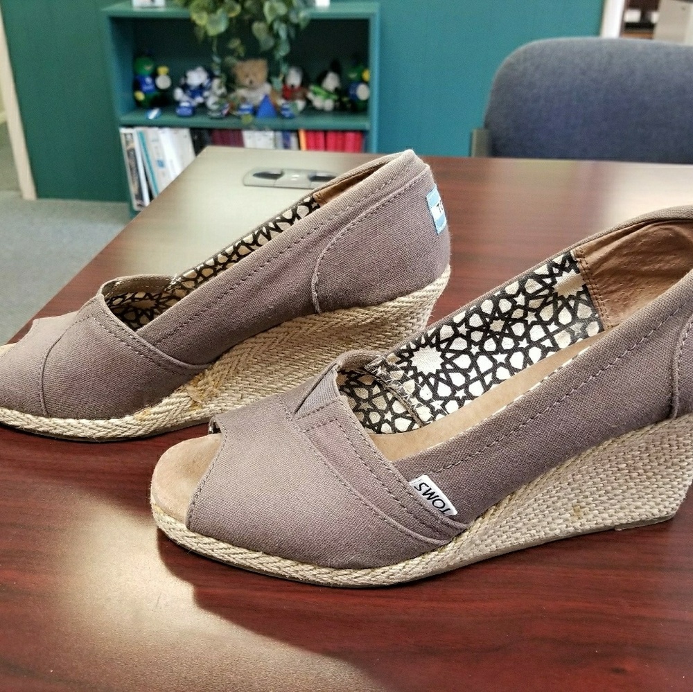 Toms Wedge Heels